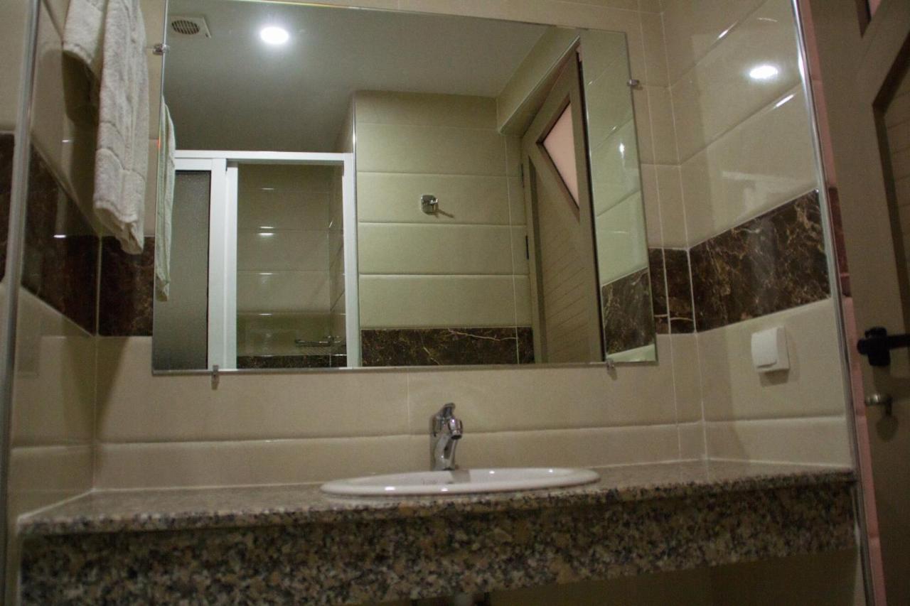 Hotel Al Mamoun Insgane Extérieur photo